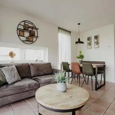 Apartment in Waterpark with Private Jetty