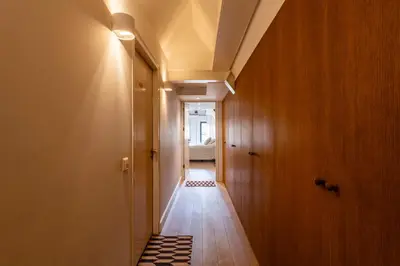 a corridor of a hallway with a hallway at Townhouse 't Raap in Amsterdam