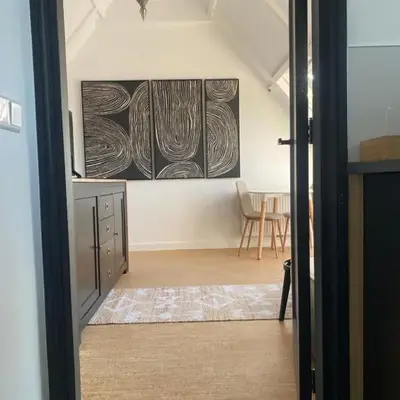 LONG BEACH ROOMS 3