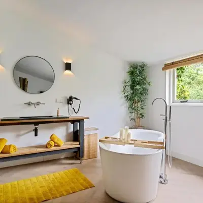 Bamboe Suite Bentveld met ligbad en gratis parkeren
