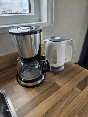 a blender sitting on top of a counter at Houseboat Tjonger NS003 in Monnickendam