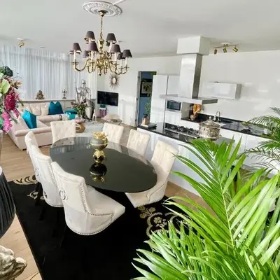 Luxury City Center apartment with Canal view 1 kingsize bed and 1 sleeping sofa