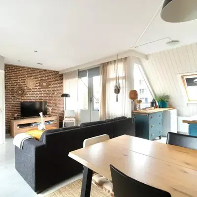 Strand appartement aan zee met 2 parkeerplekken!