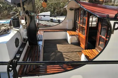 a wooden staircase on a boat at Ray's crew in Weesp