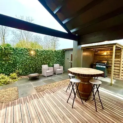 New cozy chalet and private garden with sauna and outdoor bath near Amsterdam