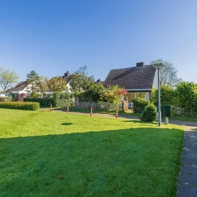 Holiday home close to beach and Keukenhof