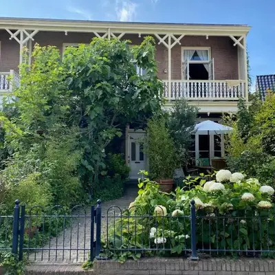 Monumental house near the beach
