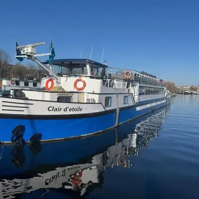 Botel Clair d'Etoile