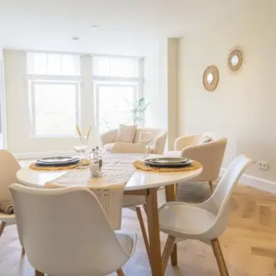Charming Jordaan Apartment