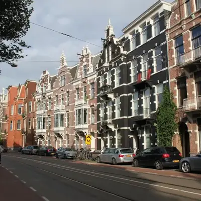 Entire home with direct Vondelpark view