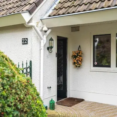The Green Oasis charming family villa with garden and private parking