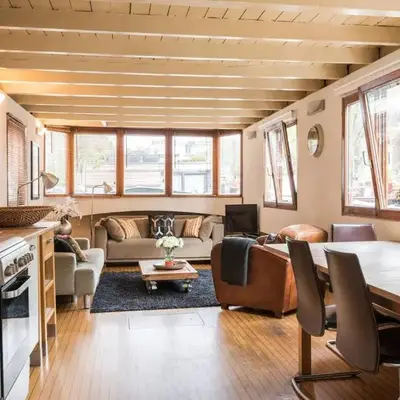 Luxury Houseboat Prince-William