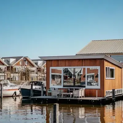 Houseboat Woude Uitgeest