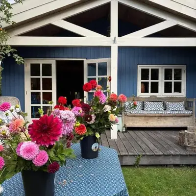 Houten familiehuisje Noordwijk met grote tuin
