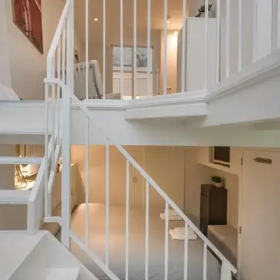 Luxury Flower Market Apartment