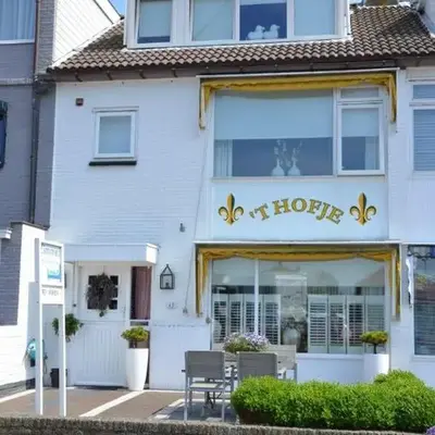 Pension 't hofje 350 meter van het strand