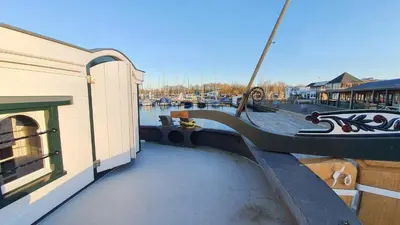 a ramp on the side of a boat at Marinaparcs Naarden in Naarden