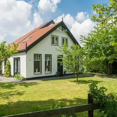 Peaceful Dune Retreat with Garden