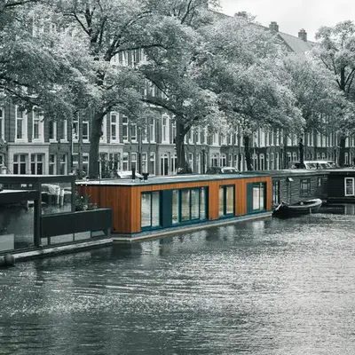 The Amsterdam Houseboat Family - de Jordaan Brand New Houseboat!