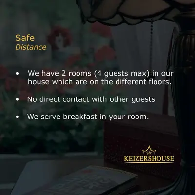 a sign that says we have rooms guests may in our house at Keizershouse Amsterdam in Amsterdam