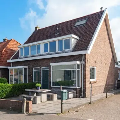 Wijkiki Surf House