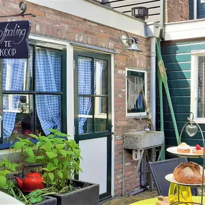 Cottage in Edam near IJsselmeer Lake