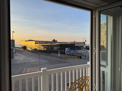 a balcony with a view of a city street at Casa del Cisne 2 in Zandvoort