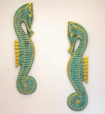 a green and yellow snake brooch at Sunnyzandvoort in Zandvoort