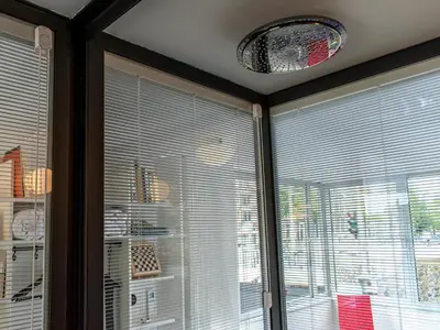 a room with two windows with blinds at SWEETS - Hortusbrug in Amsterdam