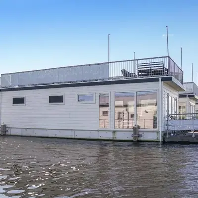 Nice Ship In Aalsmeer With Kitchen