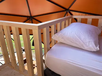 a bunk bed with a pillow in a room at Camping de Vliert in Bunnik