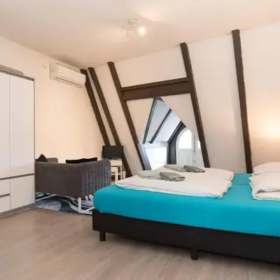 RedLight District Smokers Friendly Private Studio