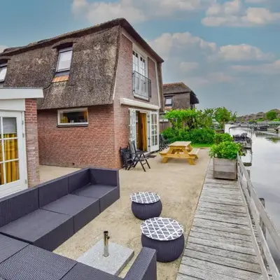 Zwaan 24-6