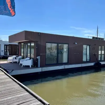 6 personen luxe houseboat Splendid Monnickendam nabij Amsterdam