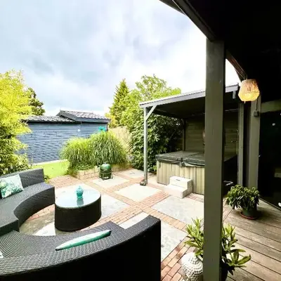 Buddha style family house & jacuzzi & sauna near Amsterdam