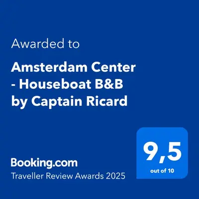 a screenshot of the australian center houseboat bbc by captain hazard at Amsterdam Center - Houseboat by Captain Ricard in Amsterdam