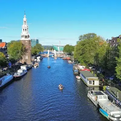 Amsterdam Center - Houseboat by Captain Ricard
